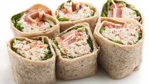 Zes stukken tonijn lunchwrap